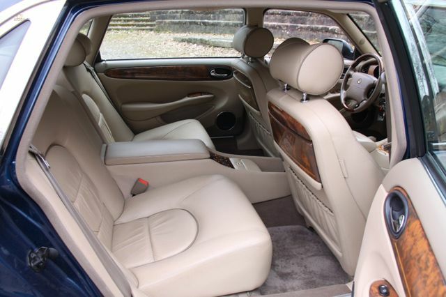 Thumbnail von Jaguar Daimler Super V8 Long Version 3 Years Warranty