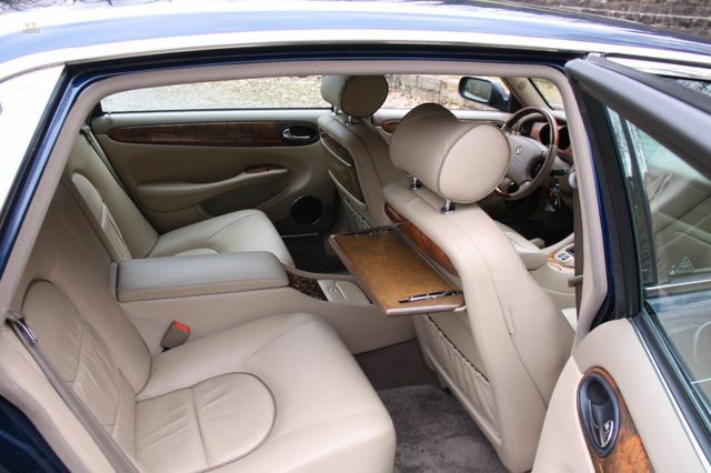 Thumbnail von Jaguar Daimler Super V8 Long Version 3 Years Warranty