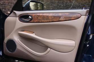 Thumbnail von Jaguar Daimler Super V8 dlouhá verze 3 roky záruka