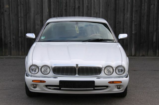 Jaguar XJ 4.0 Sovereign 3 Jahre Garantie