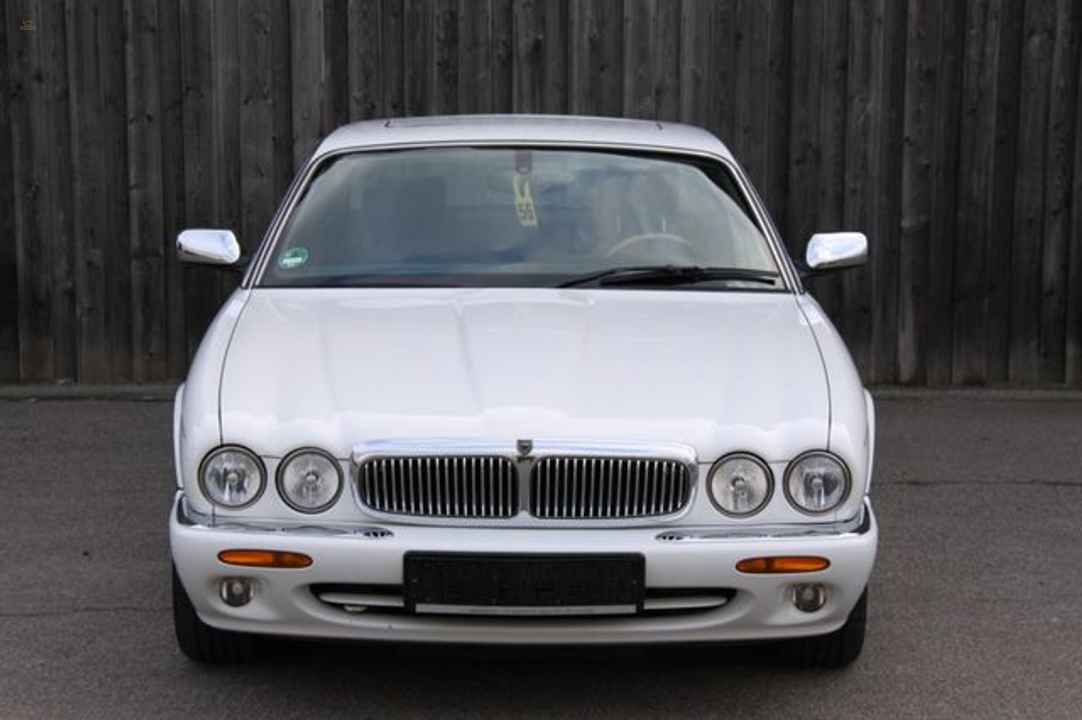 Jaguar XJ 4.0 Sovereign 3 Yıl Garanti