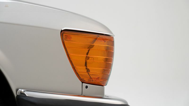 Thumbnail von Mercedes-Benz 380 SL + hardtop '85