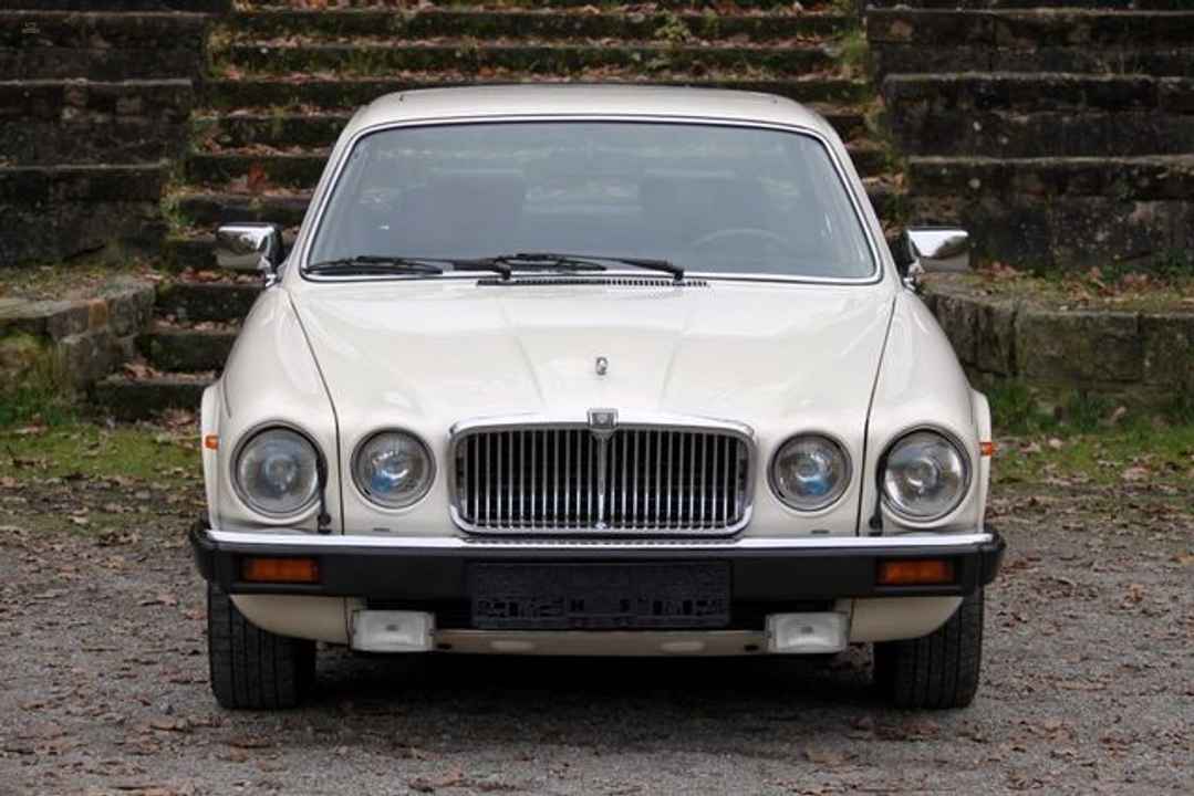 Jaguar XJ12 Serisi 3 ile 3 Yıl Garanti
