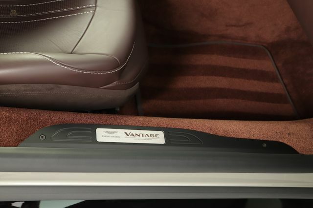 Thumbnail von Aston Martin V8 Vantage 4.0 V8 Q-LACK 1.H TOPPPPPPPPPPPPPPPPP