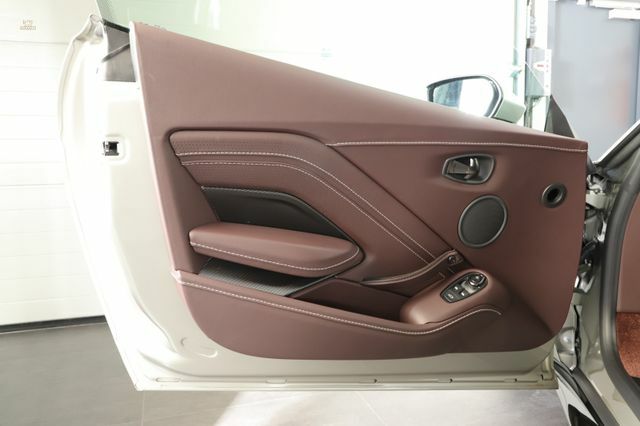 Thumbnail von Aston Martin V8 Vantage 4.0 V8 Q-LACK 1.H TOPPPPPPPPPPPPPPPPP