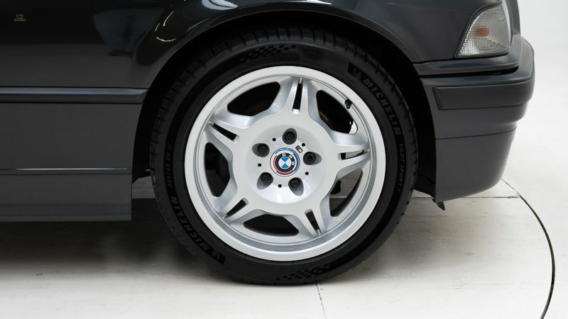 Thumbnail von BMW  325i '93