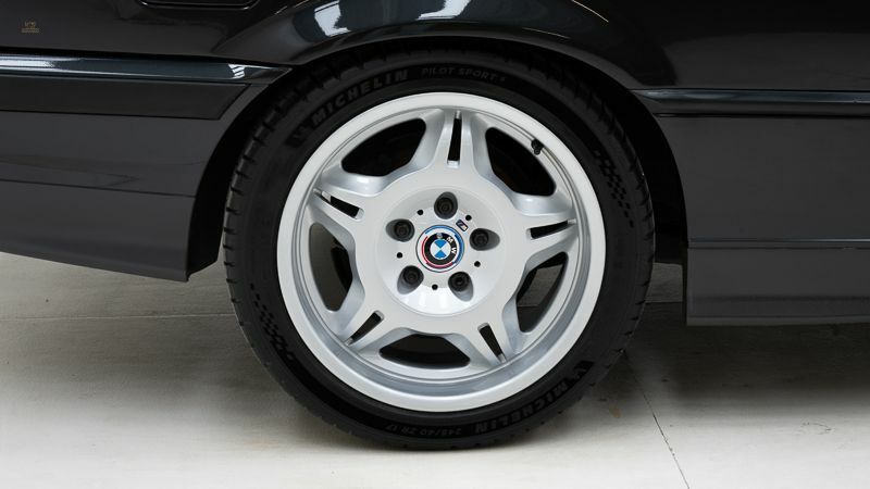 Thumbnail von BMW  325i '93