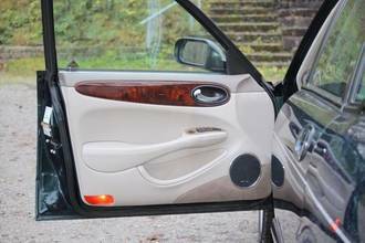 Thumbnail von Jaguar XJR di alta qualità con garanzia di 3 anni