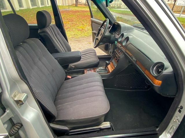 Thumbnail von Mercedes-Benz 280 TE, reichhaltig Ausgestattet u. dokumentiert