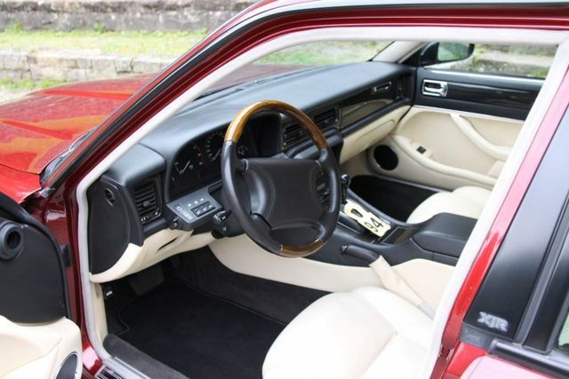 Thumbnail von Jaguar XJR z 3-letnią gwarancją, doskonały stan