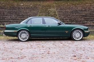 Thumbnail von Jaguar top-maintained XJR with 3 years warranty