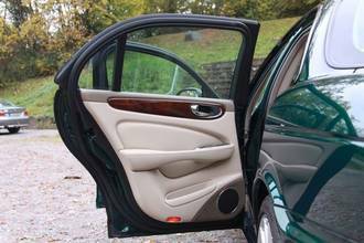 Thumbnail von Jaguar top-maintained XJR with 3 years warranty