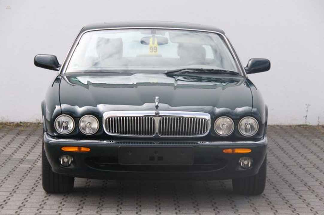 Jaguar XJ 4.0 Sovereign 3 Yıl Garanti