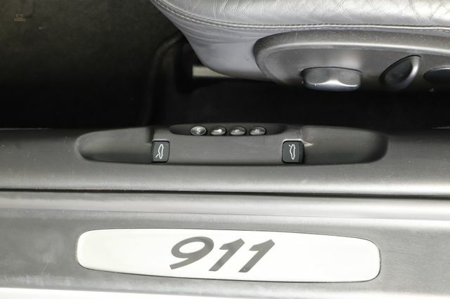 Thumbnail von Porsche 911 Carrera Coupé Jubiläumsmodell 40 Jahre