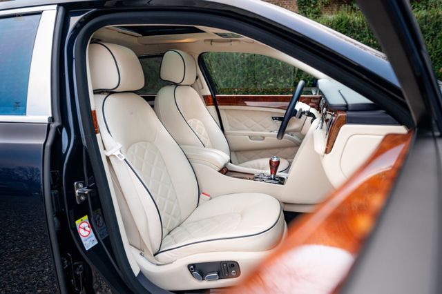 Thumbnail von ベントレー マルサン 6.75 V8 マリナー |Naim|後部座席シアター|ACC