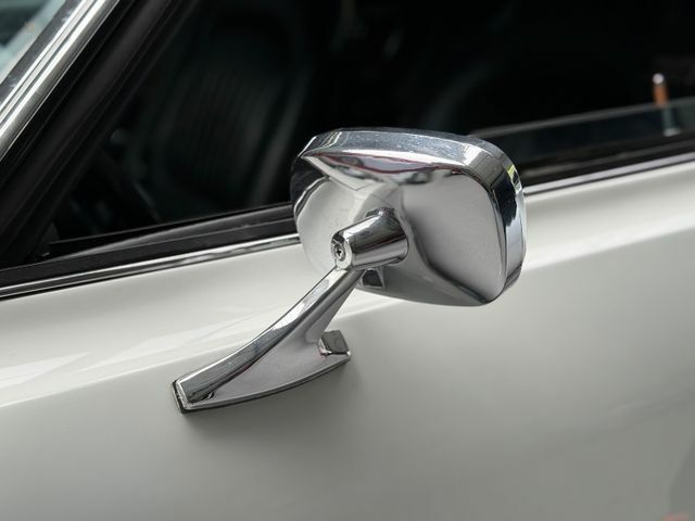 Thumbnail von Other Stutz II Blackhawk V8 Torino 24K Gold