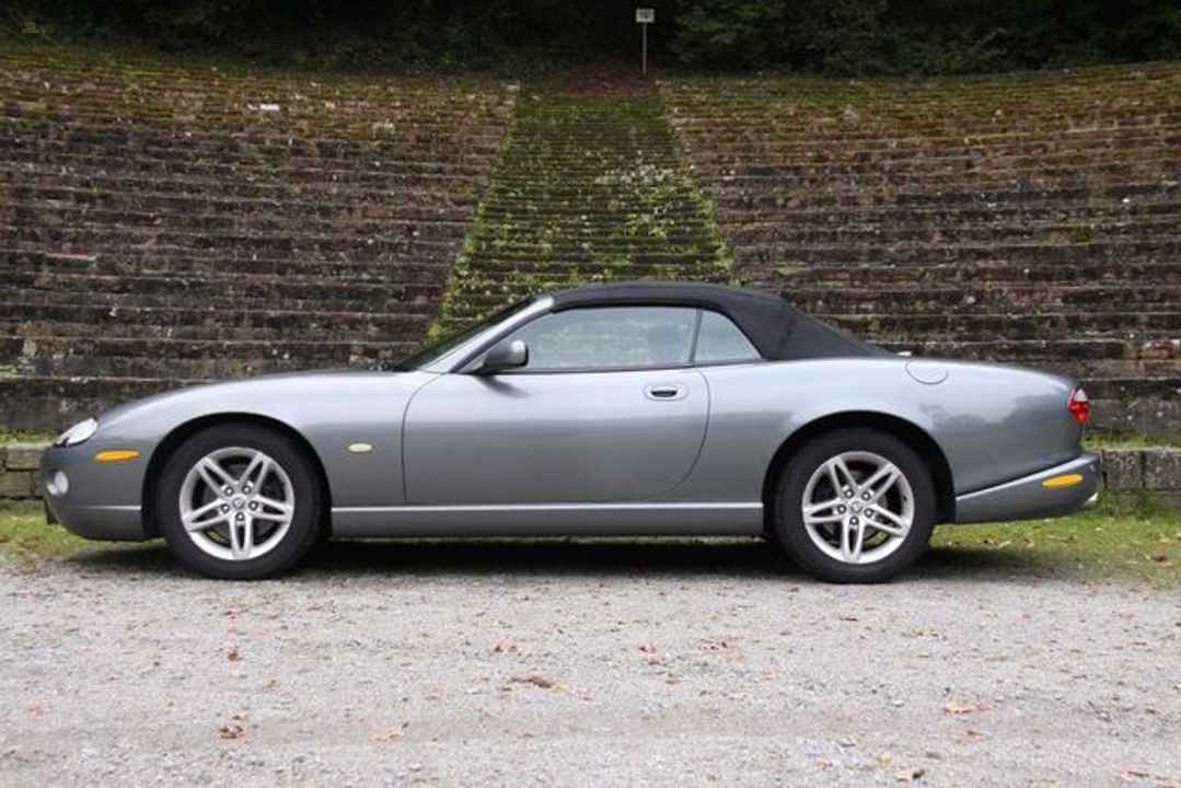 Jaguar XK8 Cabrio 3 Yıllık Garanti