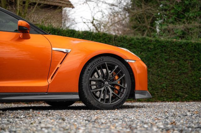 Thumbnail von Nissan GT-R 570PS | Katsura Orange |