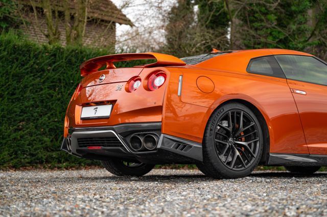 Thumbnail von Nissan GT-R 570PS | Katsura Orange |