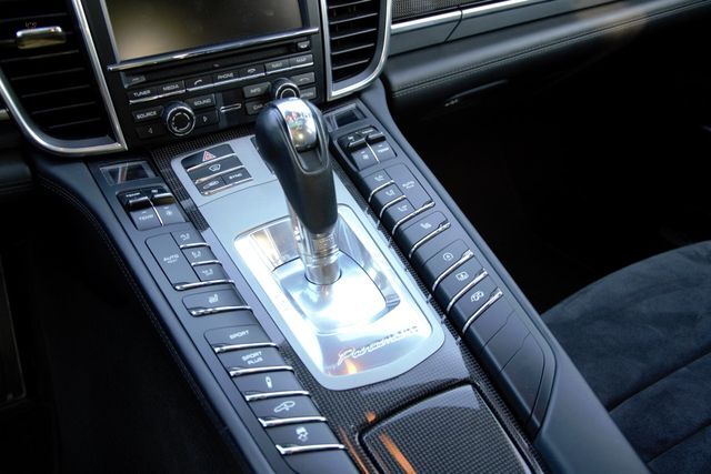 Thumbnail von Porsche Panamera GTS, 2 años Approved, LED, en excelente estado