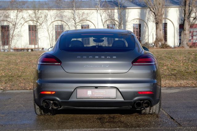 Thumbnail von Porsche Panamera GTS, 2 años Approved, LED, en excelente estado