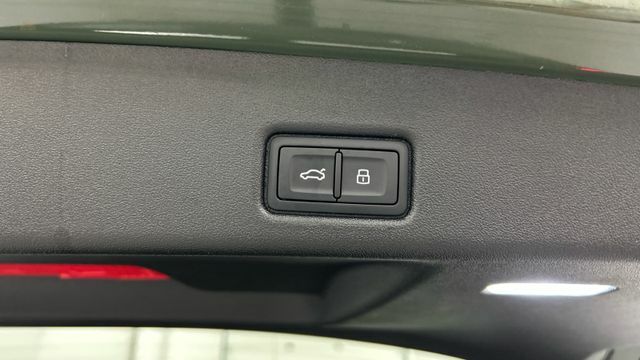 Thumbnail von Audi Q5 2.0 TDI quattro ° S-Line ° Edition