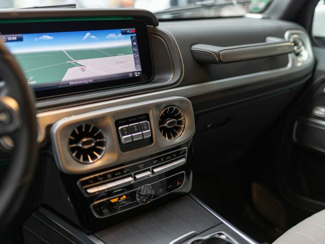 Thumbnail von Mercedes-Benz G 500 Final Edition white 1 of 500 :-)