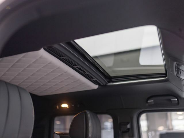 Thumbnail von Mercedes-Benz G 500 Final Edition white 1 of 500 :-)