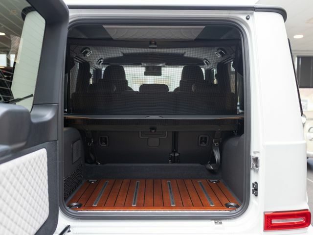 Thumbnail von Mercedes-Benz G 500 Final Edition white 1 of 500 :-)