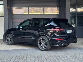 Thumbnail von Porsche Cayenne GTS ° PCM4°CarPlay°Pano°Chrono