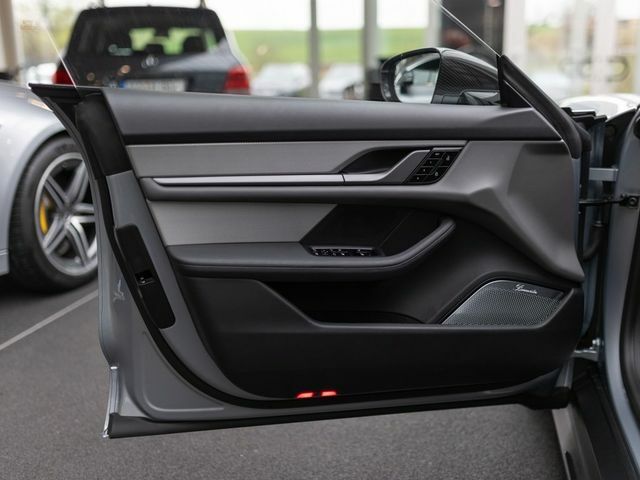 Thumbnail von Porsche Taycan Turbo S,Carbon,Keramik,Pano,Nachtsicht,21