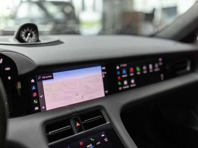 Thumbnail von Porsche Taycan Turbo S,Carbon,Keramik,Pano,Nachtsicht,21