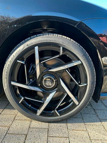 Thumbnail von Rolls-Royce Spectre Black Badge