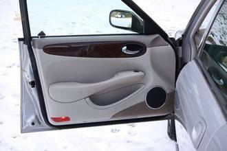 Thumbnail von Jaguar XJ 3.2 Executive a destra, 3 anni di garanzia