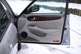 Thumbnail von Jaguar XJ 3.2 Executive a destra, 3 anni di garanzia