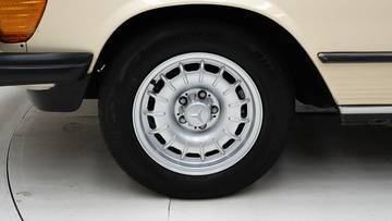 Thumbnail von Mercedes-Benz 380 SL + katlanabilir üst '82
