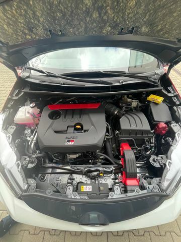 Thumbnail von Toyota Yaris GR Rovenperä  1 von 100