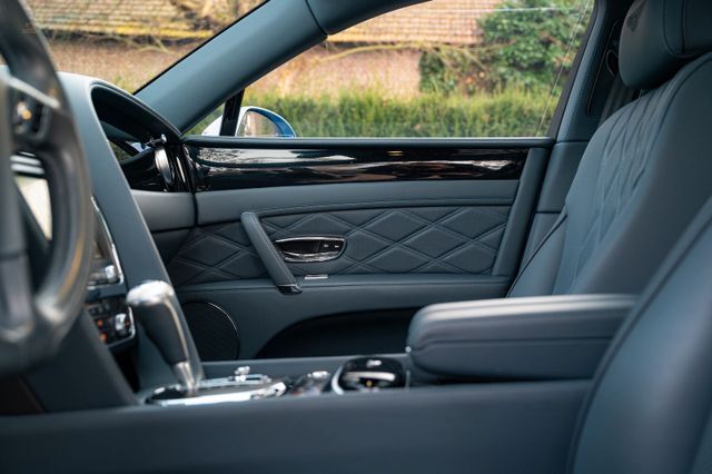 Thumbnail von Bentley Flying Spur V8 Mulliner |FontKino|ACC|Massa|Kame