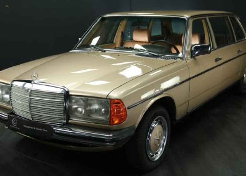 Mercedes-Benz 250 dlouhý, kůže & klimatizace
