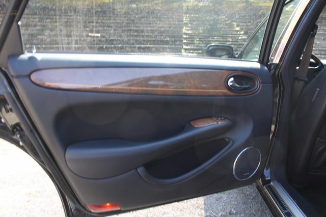 Thumbnail von Jaguar Daimler Super V8 длинная версия 3 года гарантии