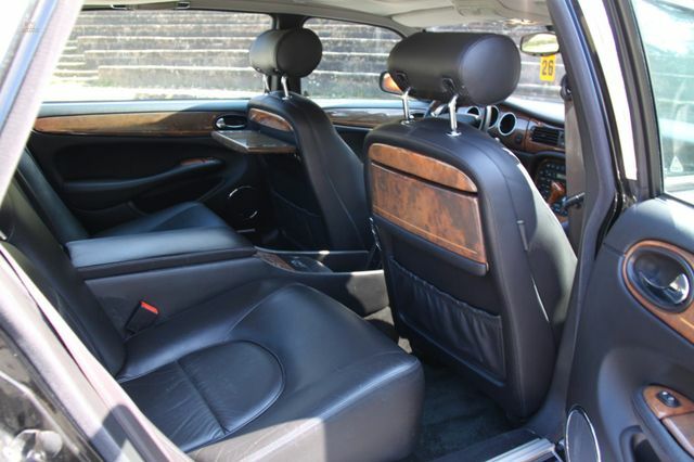 Thumbnail von Jaguar Daimler Super V8 длинная версия 3 года гарантии