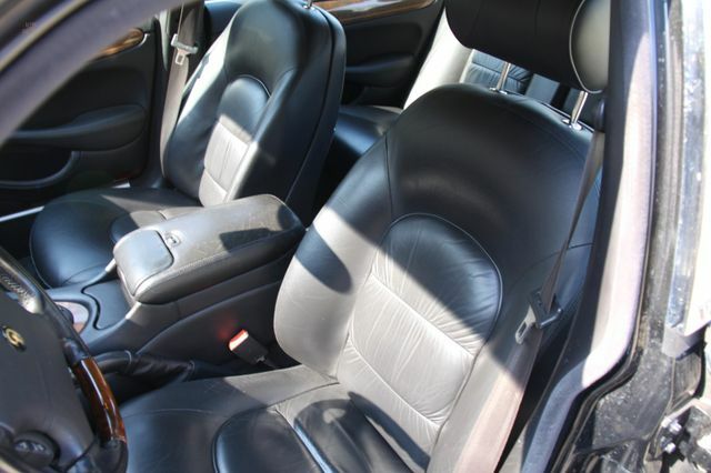 Thumbnail von Jaguar Daimler Super V8 длинная версия 3 года гарантии