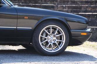 Thumbnail von Jaguar Daimler Super V8 wersja dłuższa 3-letnia gwarancja