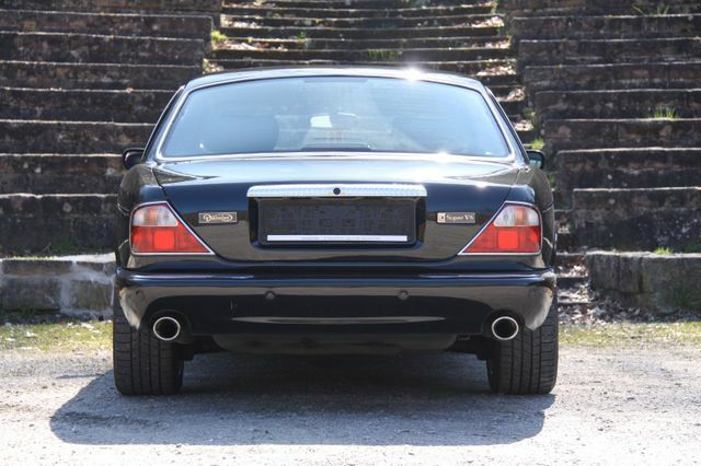 Thumbnail von Jaguar Daimler Super V8 длинная версия 3 года гарантии