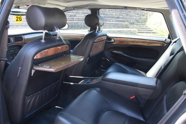 Thumbnail von Jaguar Daimler Super V8 длинная версия 3 года гарантии