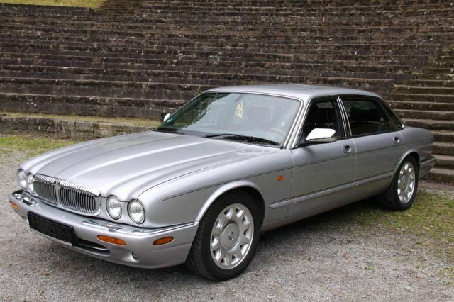 Thumbnail von Jaguar Daimler V8 Langversion  3 Jahre Garantie