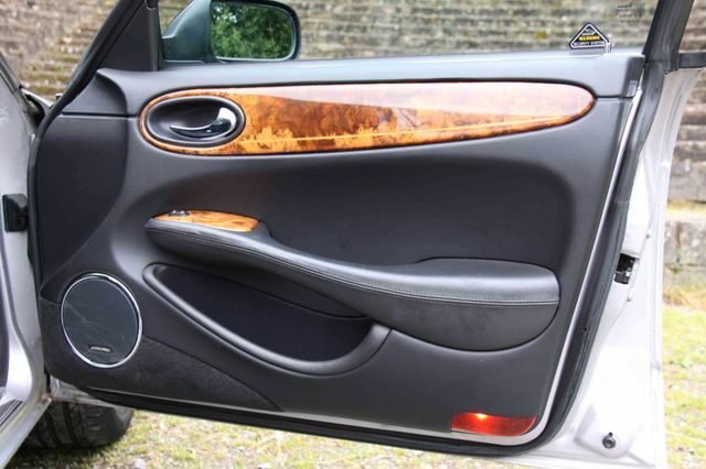 Thumbnail von Jaguar Daimler V8 Langversion  3 Jahre Garantie