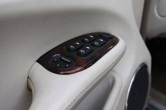 Thumbnail von Jaguar Daimler Super V8 Langversion  3 Jahre Garantie