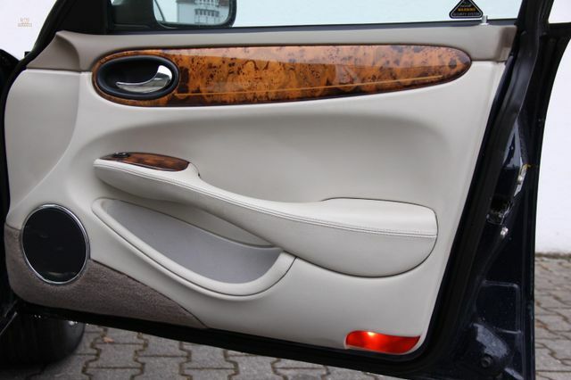 Thumbnail von Jaguar Daimler V8 Langversion  3 Jahre Garantie