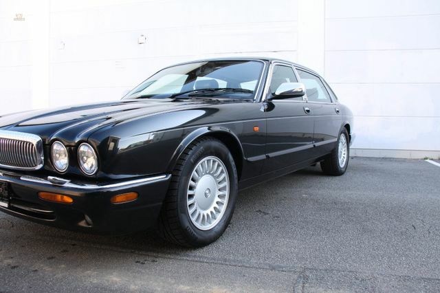 Thumbnail von Jaguar Daimler V8 versione lunga 3 anni di garanzia
